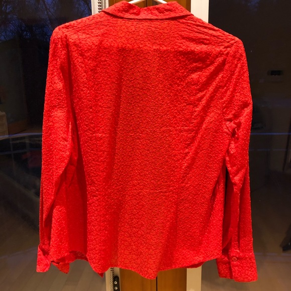 Red blouse - Picture 2 of 4